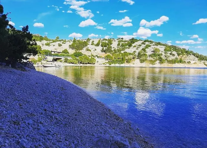 Uvala Duboka Kruscica * Kruscica (Lika-Senj)