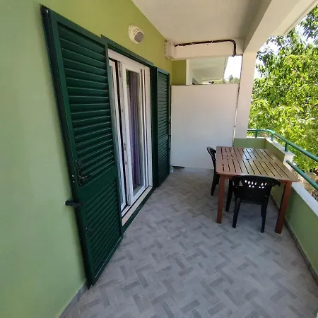 Apartment Uvala Duboka Kruscica