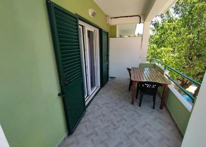 Apartment Uvala Duboka Kruscica